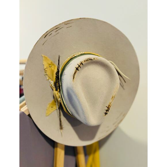 Travis Austin Hat. One of A Kind Custom Made Signed Western Cowgirl Hat - Picture 3 of 16